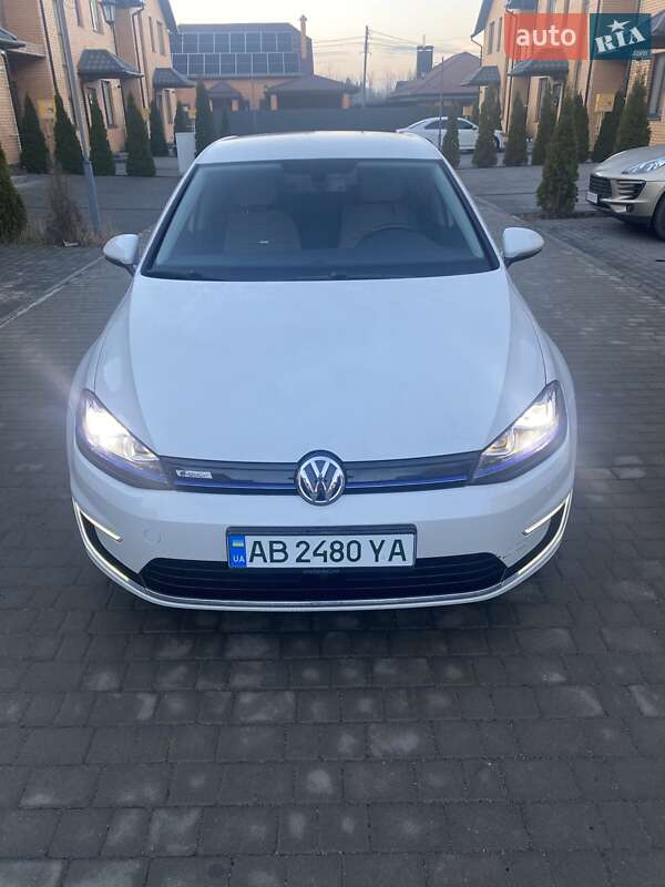 Volkswagen e-Golf 2016 Volkswagen e-Golf 2016