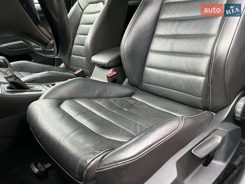 Хетчбек Volkswagen e-Golf 2016 в Львові