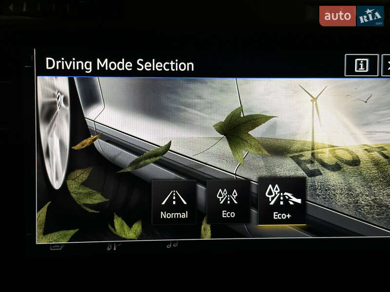 Хэтчбек Volkswagen e-Golf 2018 в Львове