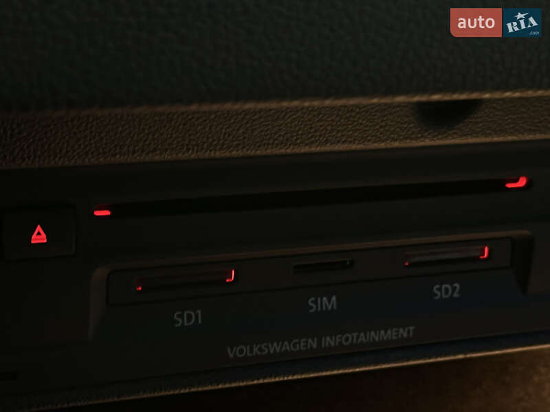 Хэтчбек Volkswagen e-Golf 2018 в Львове