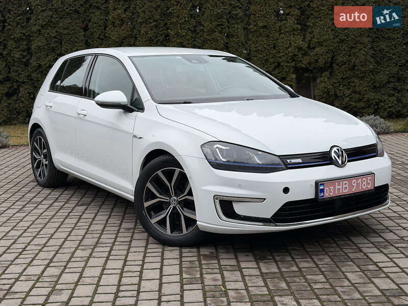 Хетчбек Volkswagen e-Golf 2015 в Рівному