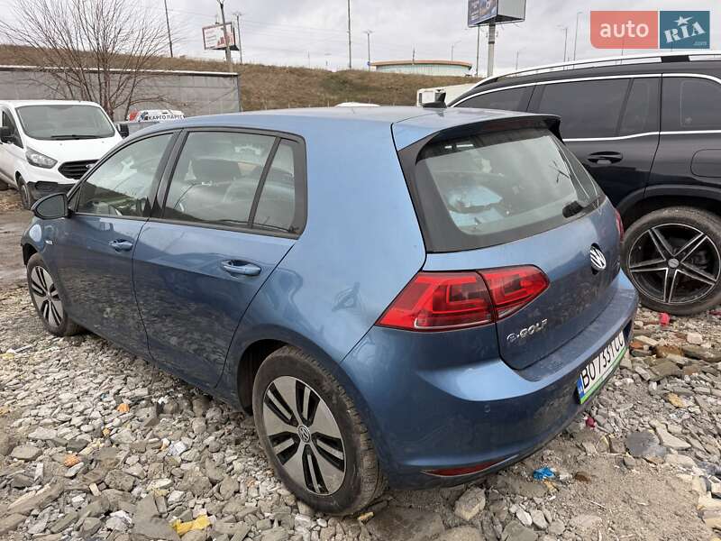 Хэтчбек Volkswagen e-Golf 2015 в Киеве фото 2 Хэтчбек Volkswagen e-Golf 2015 в Киеве