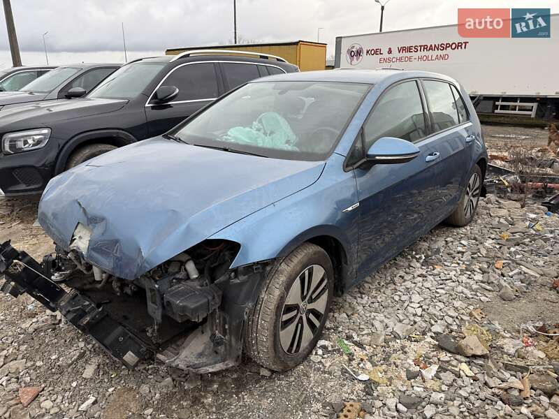 Volkswagen e-Golf 2015