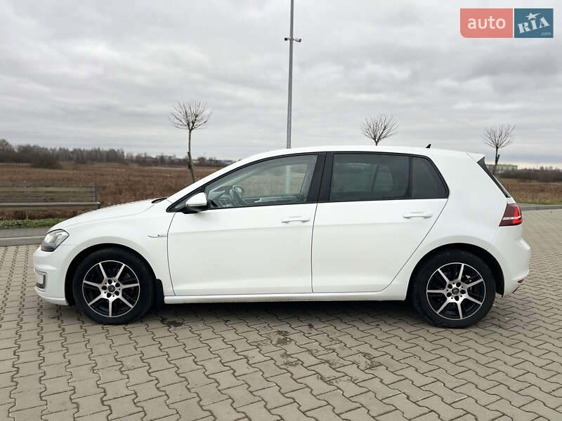 Хэтчбек Volkswagen e-Golf 2015 в Ковеле