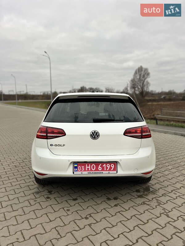 Хэтчбек Volkswagen e-Golf 2015 в Ковеле