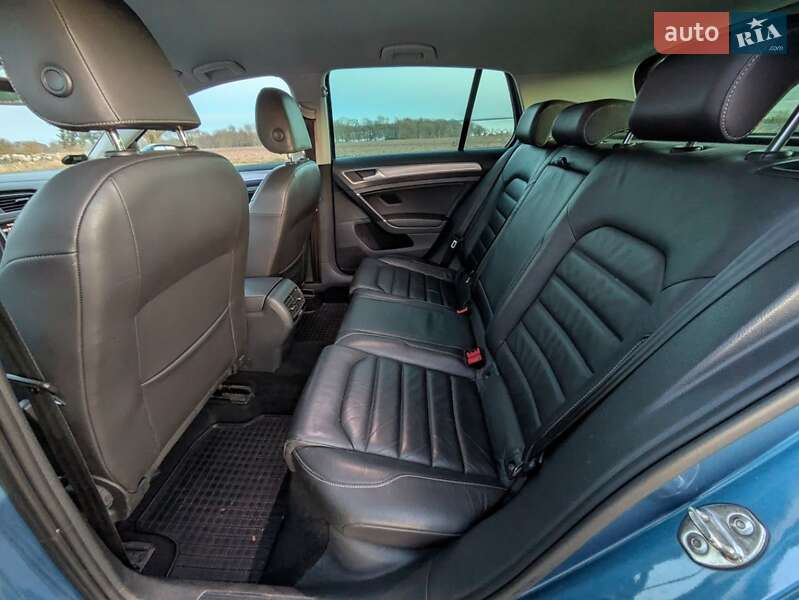 Хетчбек Volkswagen e-Golf 2014 в Луцьку