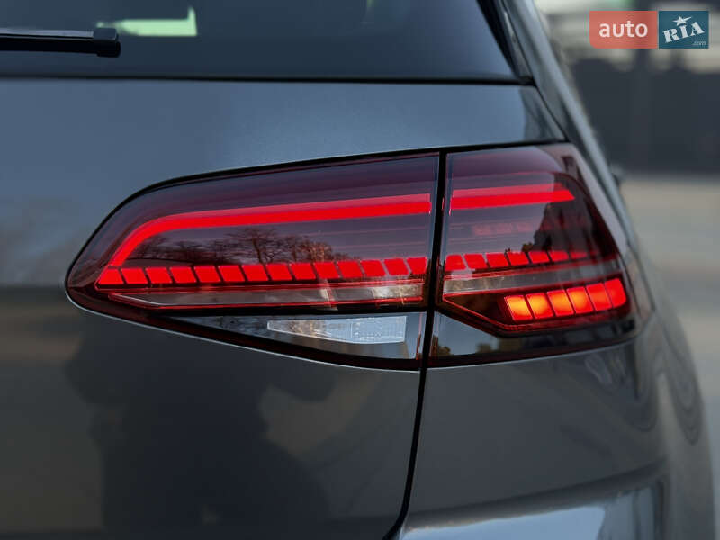 Хэтчбек Volkswagen e-Golf 2018 в Ковеле