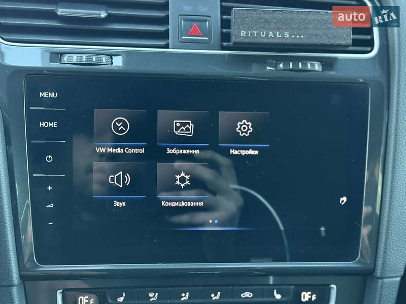 Хэтчбек Volkswagen e-Golf 2018 в Ковеле