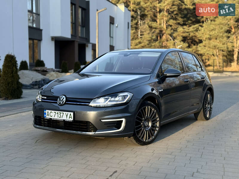 Хэтчбек Volkswagen e-Golf 2018 в Ковеле