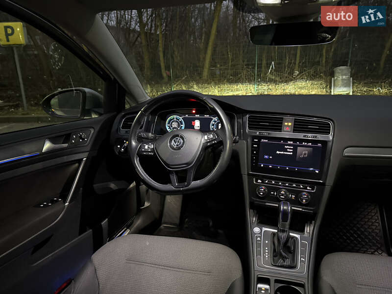 Хетчбек Volkswagen e-Golf 2018 в Кам'янець-Подільському