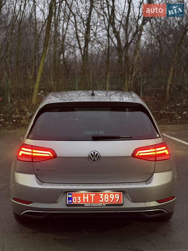 Хетчбек Volkswagen e-Golf 2018 в Кам'янець-Подільському