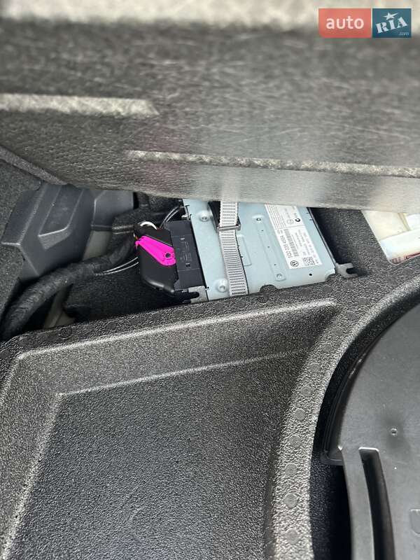 Хэтчбек Volkswagen e-Golf 2020 в Мукачево фото 34 Хэтчбек Volkswagen e-Golf 2020 в Мукачево