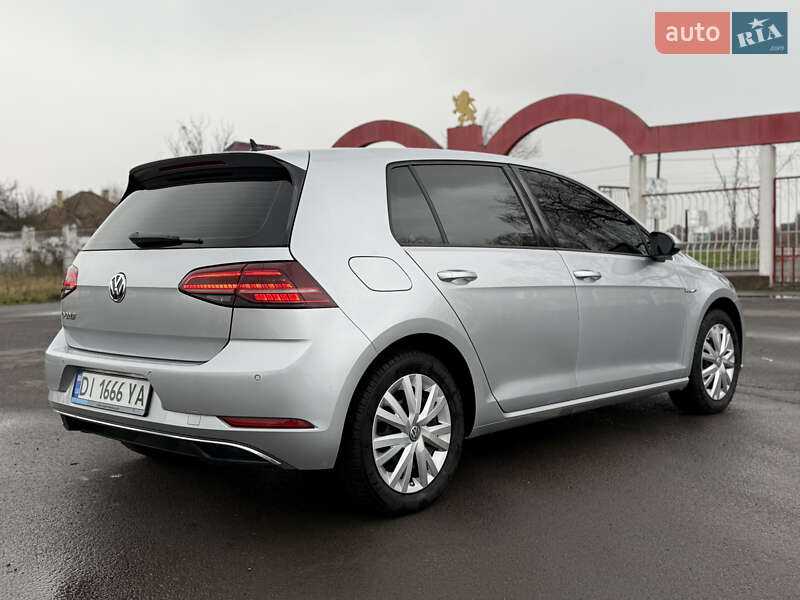 Хетчбек Volkswagen e-Golf 2020 в Береговому