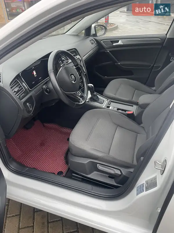 Volkswagen e-Golf 2020 VIN WVWZZZAUZLW911099 фото оголошення 12 з 52