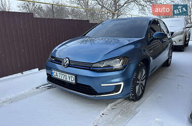 Хетчбек Volkswagen e-Golf 2015 в Умані