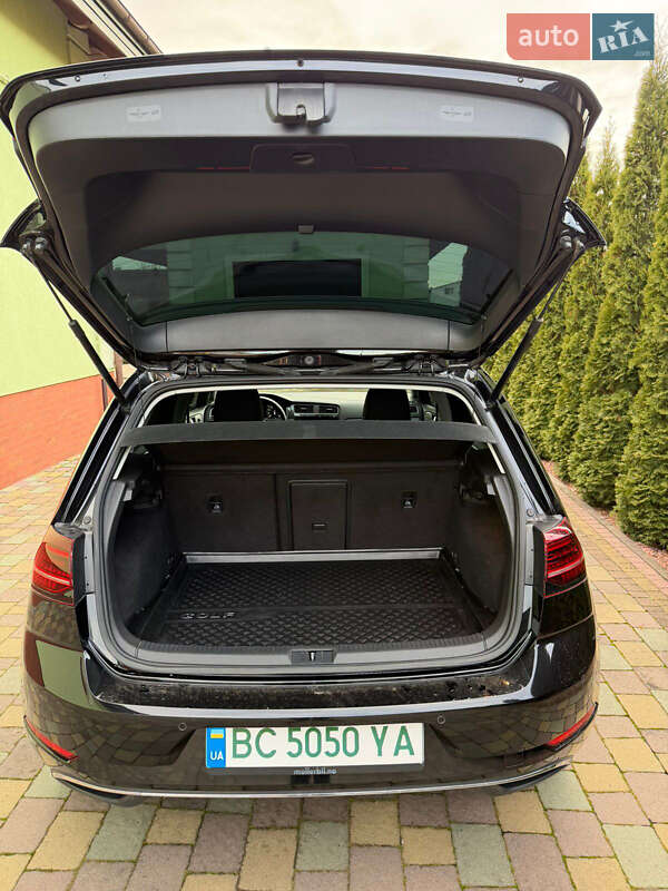 Хэтчбек Volkswagen e-Golf 2019 в Львове