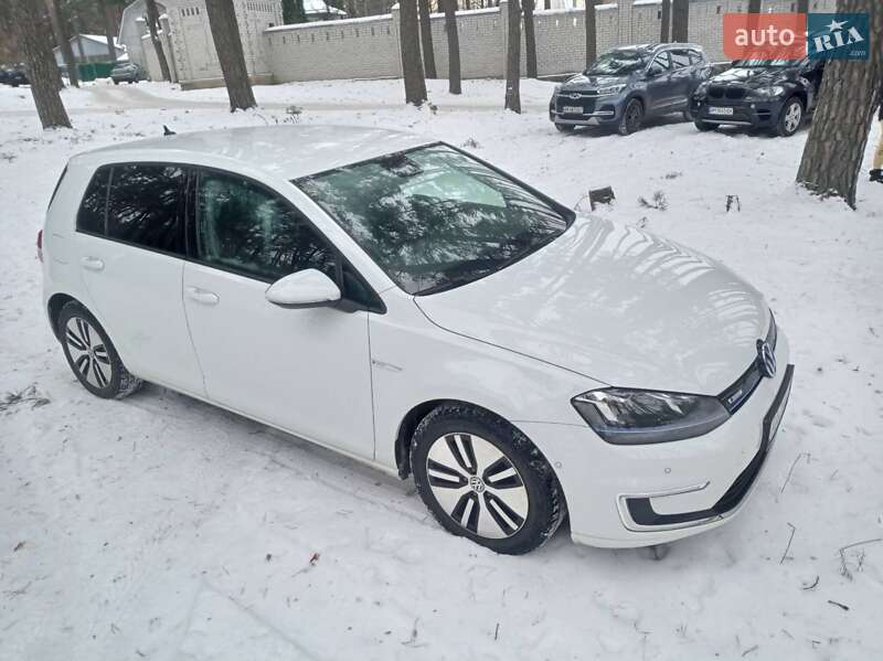 Хетчбек Volkswagen e-Golf 2014 в Житомирі