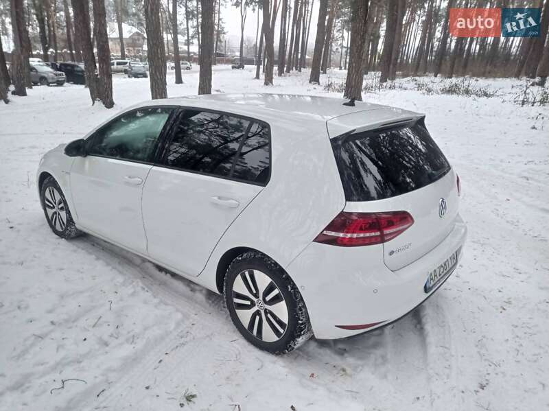 Хетчбек Volkswagen e-Golf 2014 в Житомирі
