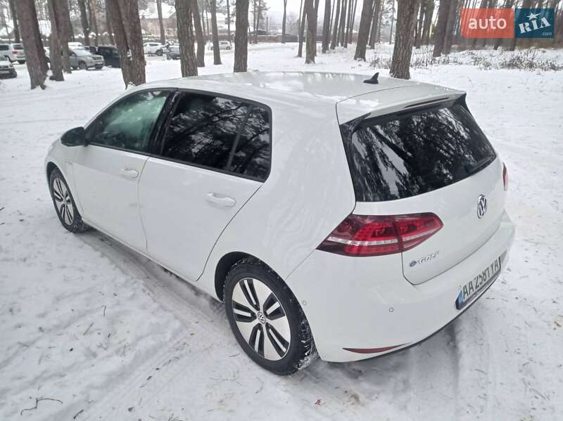 Хетчбек Volkswagen e-Golf 2014 в Житомирі