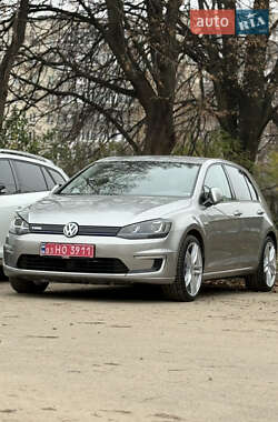Хэтчбек Volkswagen e-Golf 2015 в Луцке