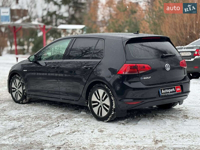 Хэтчбек Volkswagen e-Golf 2016 в Киеве