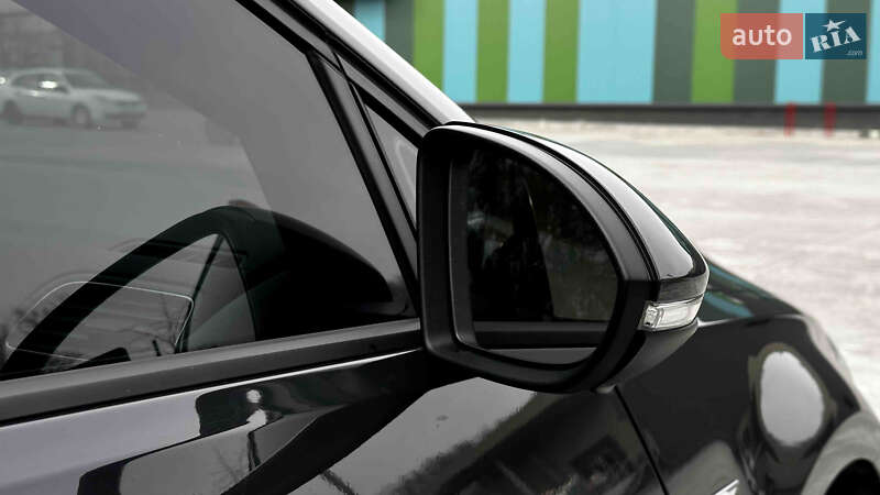 Хетчбек Volkswagen e-Golf 2020 в Хмельницькому