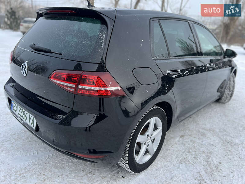 Хетчбек Volkswagen e-Golf 2014 в Кропивницькому