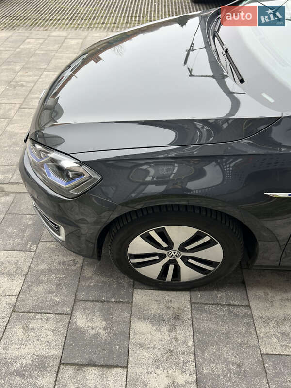 Хетчбек Volkswagen e-Golf 2020 в Львові