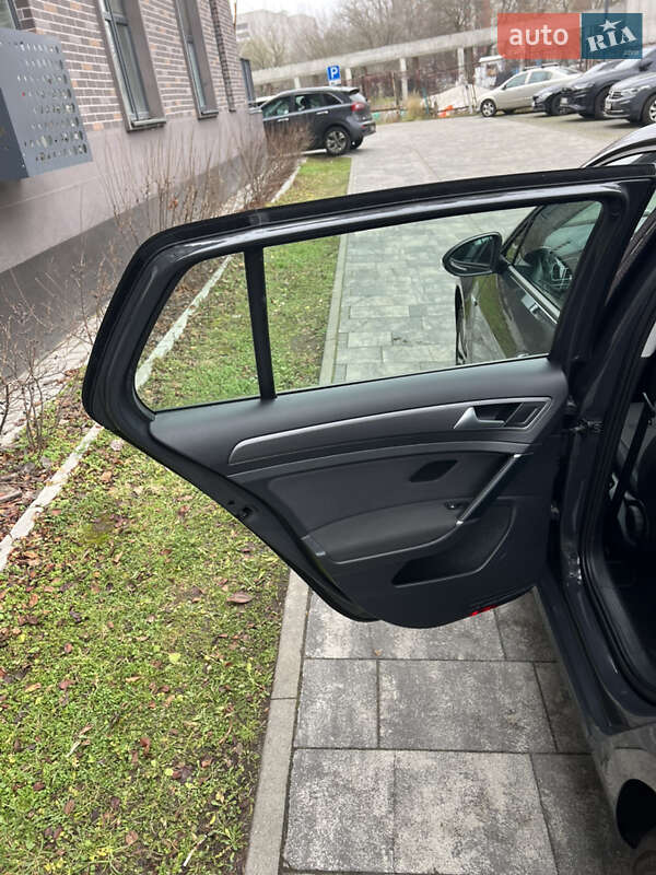 Хетчбек Volkswagen e-Golf 2020 в Львові