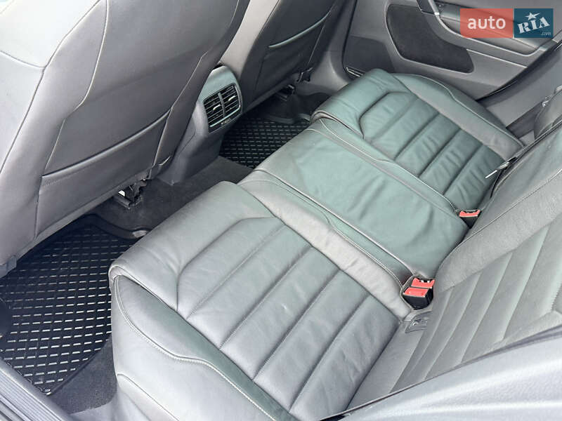 Хетчбек Volkswagen e-Golf 2015 в Рівному