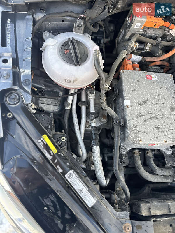 Хетчбек Volkswagen e-Golf 2015 в Рівному