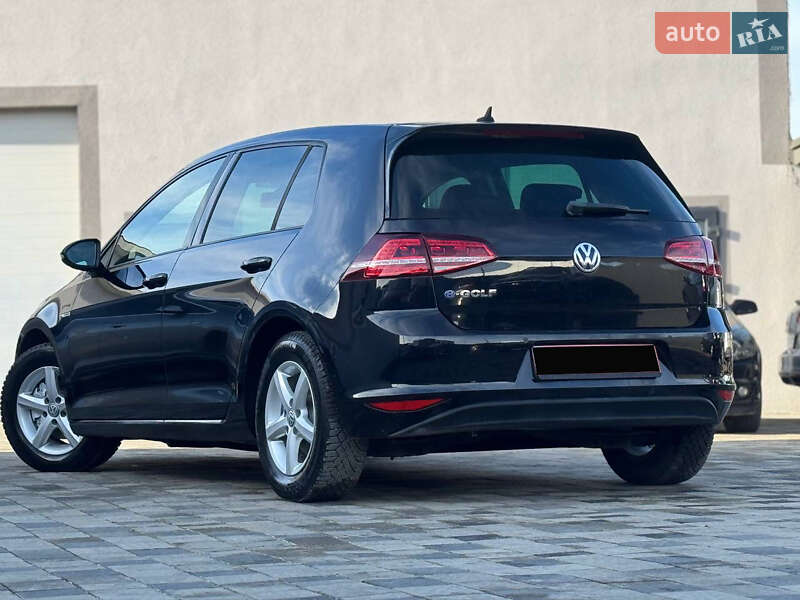 Хетчбек Volkswagen e-Golf 2015 в Дрогобичі