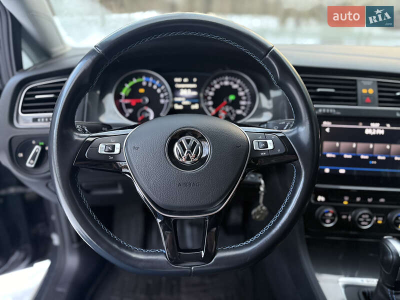 Хетчбек Volkswagen e-Golf 2020 в Бродах