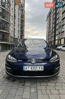 Хетчбек Volkswagen e-Golf 2015 в Івано-Франківську
