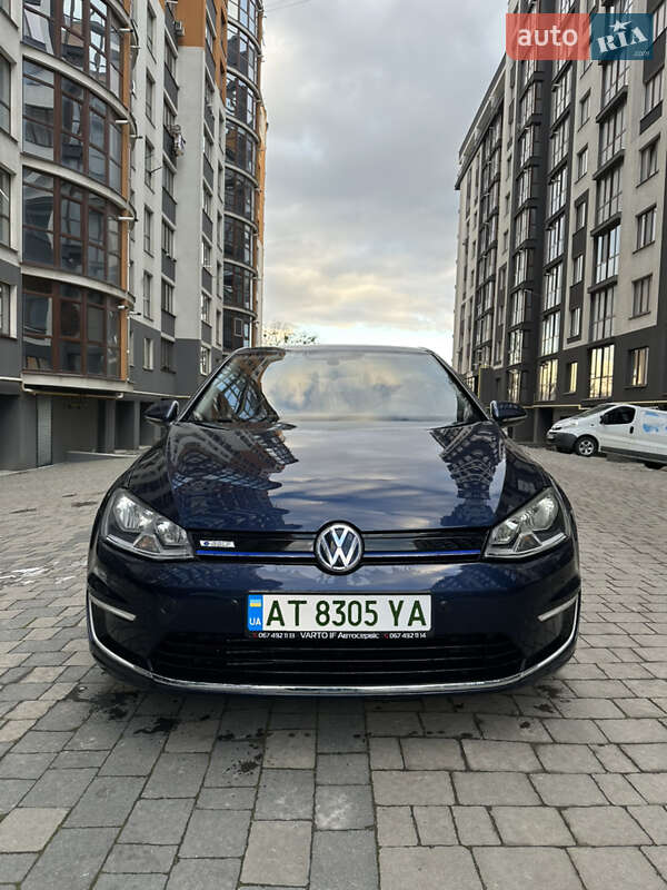 Volkswagen e-Golf 2015