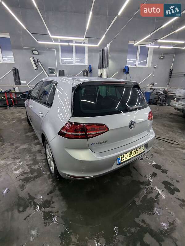 Хетчбек Volkswagen e-Golf 2016 в Тернополі фото 3 Хетчбек Volkswagen e-Golf 2016 в Тернополі