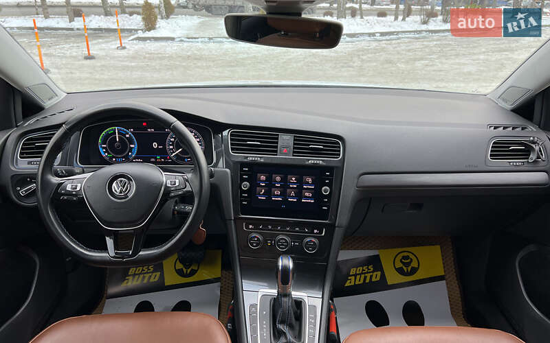 Хетчбек Volkswagen e-Golf 2019 в Львові фото 14 Хетчбек Volkswagen e-Golf 2019 в Львові