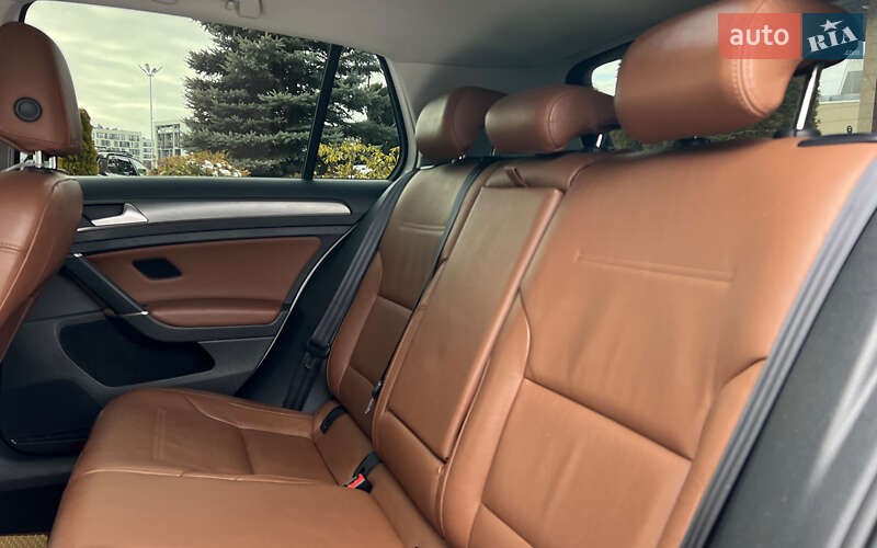 Хетчбек Volkswagen e-Golf 2019 в Львові фото 21 Хетчбек Volkswagen e-Golf 2019 в Львові