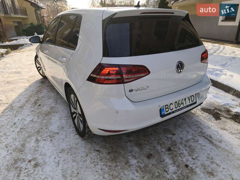 Volkswagen e-Golf 2014