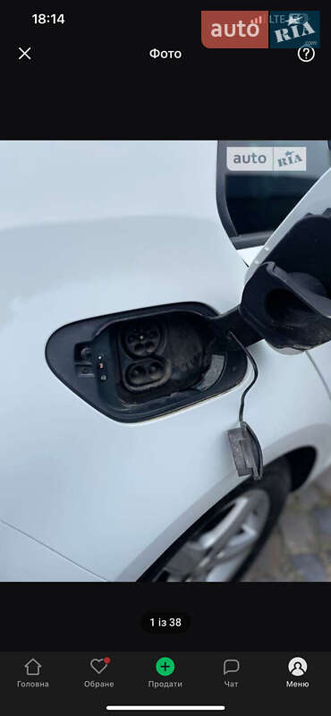 Хетчбек Volkswagen e-Golf 2015 в Ужгороді