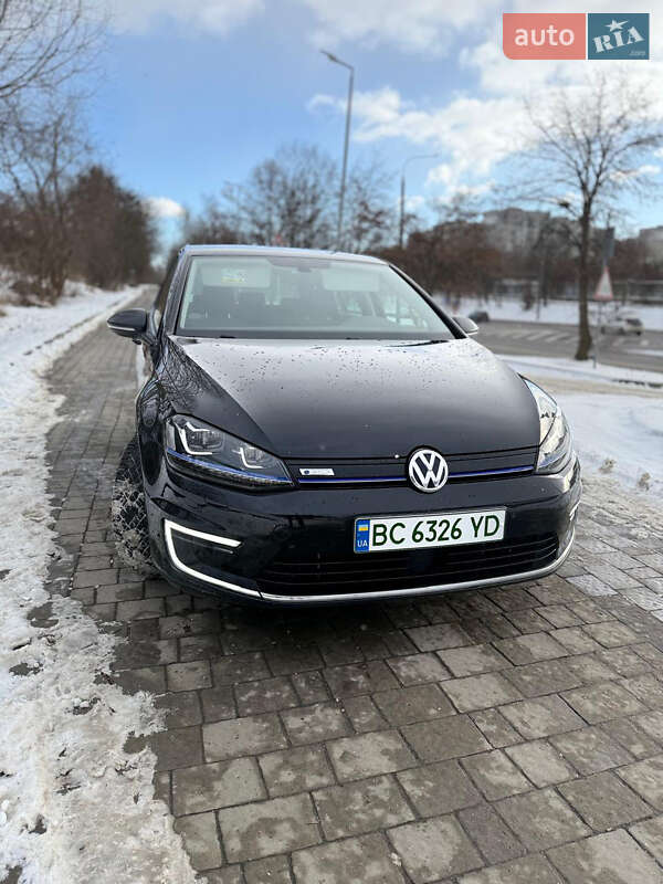 Хетчбек Volkswagen e-Golf 2016 в Львові