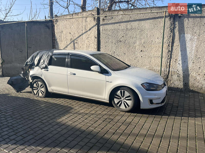 Хэтчбек Volkswagen e-Golf 2016 в Одессе фото 6 Хэтчбек Volkswagen e-Golf 2016 в Одессе