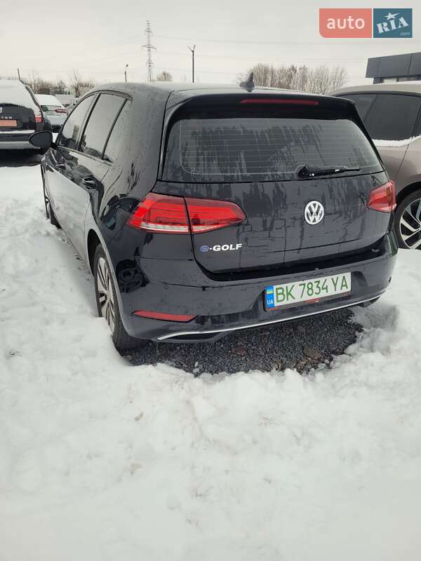 Хэтчбек Volkswagen e-Golf 2018 в Ровно