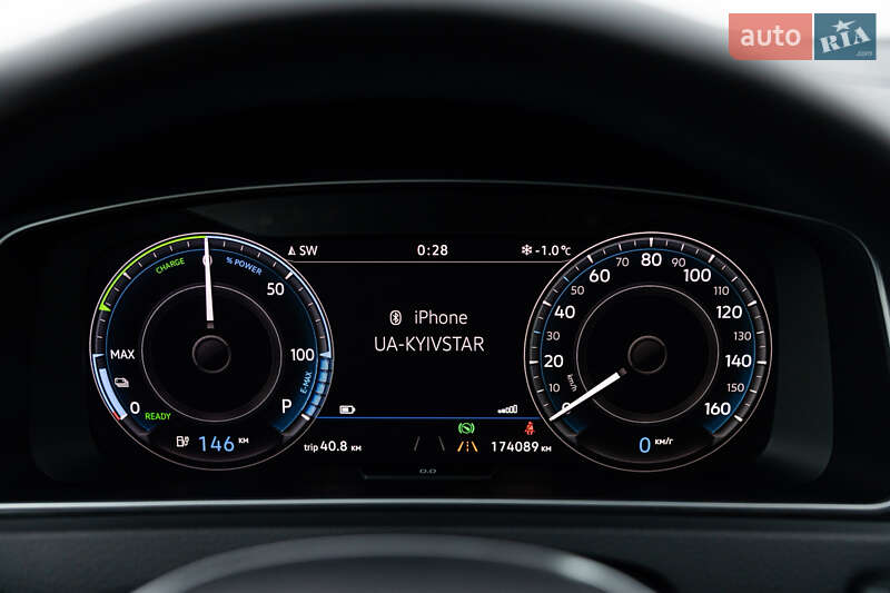 Хэтчбек Volkswagen e-Golf 2019 в Луцке фото 42 Хэтчбек Volkswagen e-Golf 2019 в Луцке