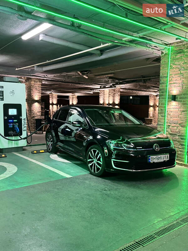 Хэтчбек Volkswagen e-Golf 2019 в Одессе фото 26 Хэтчбек Volkswagen e-Golf 2019 в Одессе