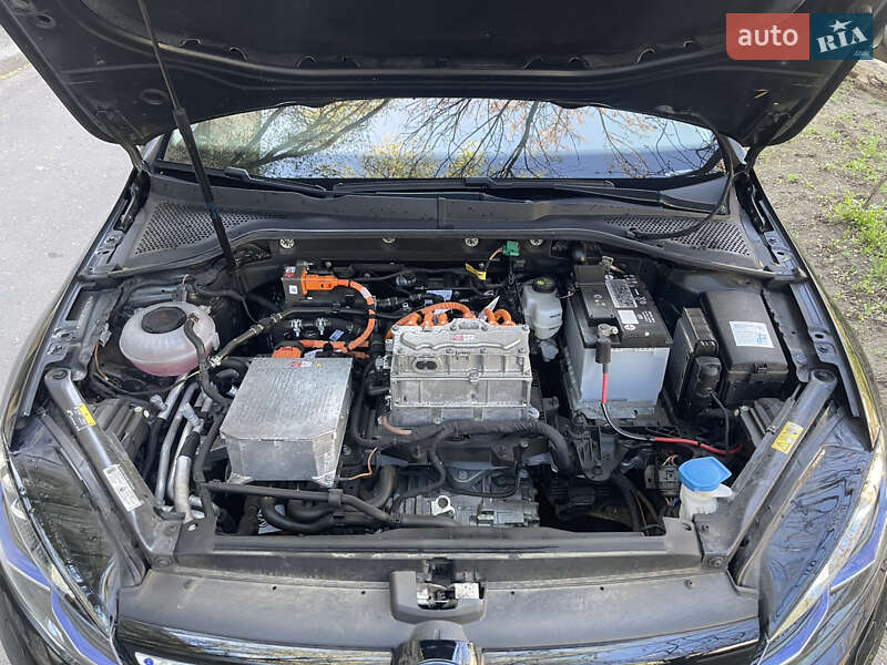 Хэтчбек Volkswagen e-Golf 2019 в Одессе фото 43 Хэтчбек Volkswagen e-Golf 2019 в Одессе