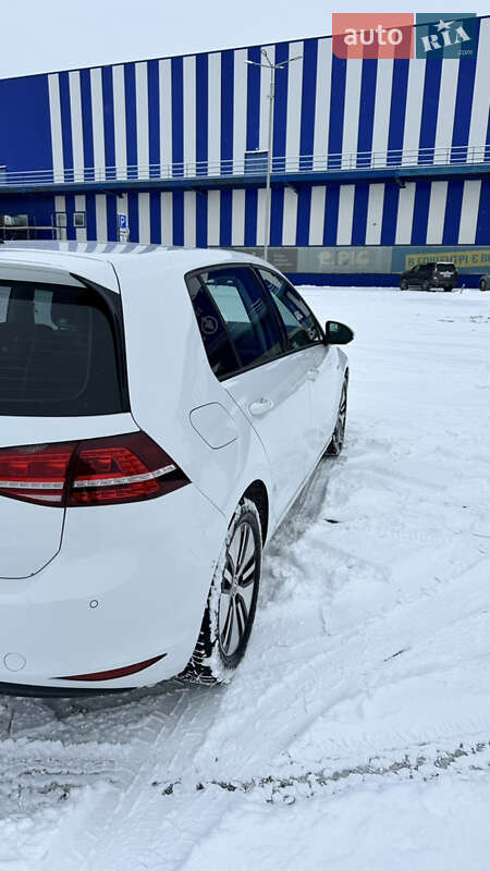 Хэтчбек Volkswagen e-Golf 2014 в Ровно