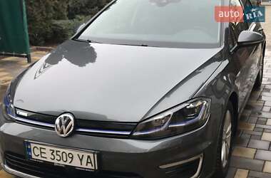 Хетчбек Volkswagen e-Golf 2019 в Новоселиці