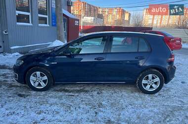 Хетчбек Volkswagen e-Golf 2015 в Дніпрі