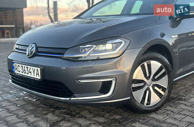 Хэтчбек Volkswagen e-Golf 2017 в Владимире